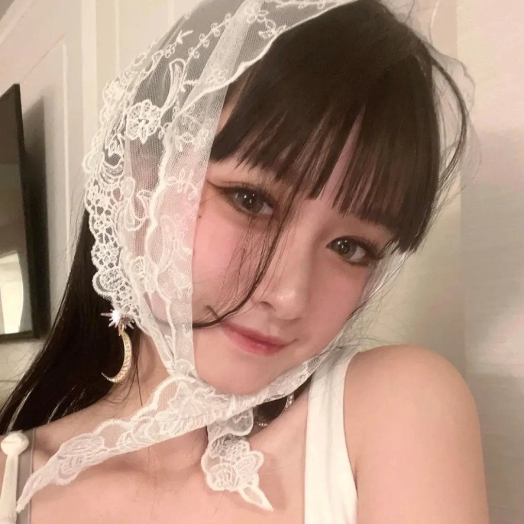 小黄花青草地